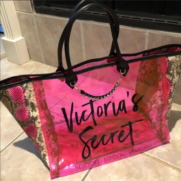 Victoria's Secret Handbags - 𝑽𝒊𝒄𝒕𝒐𝒓𝒊𝒂’𝒔 𝑺𝒆𝒄𝒓𝒆𝒕 𝒕𝒐𝒕𝒆 💕💕💕💕